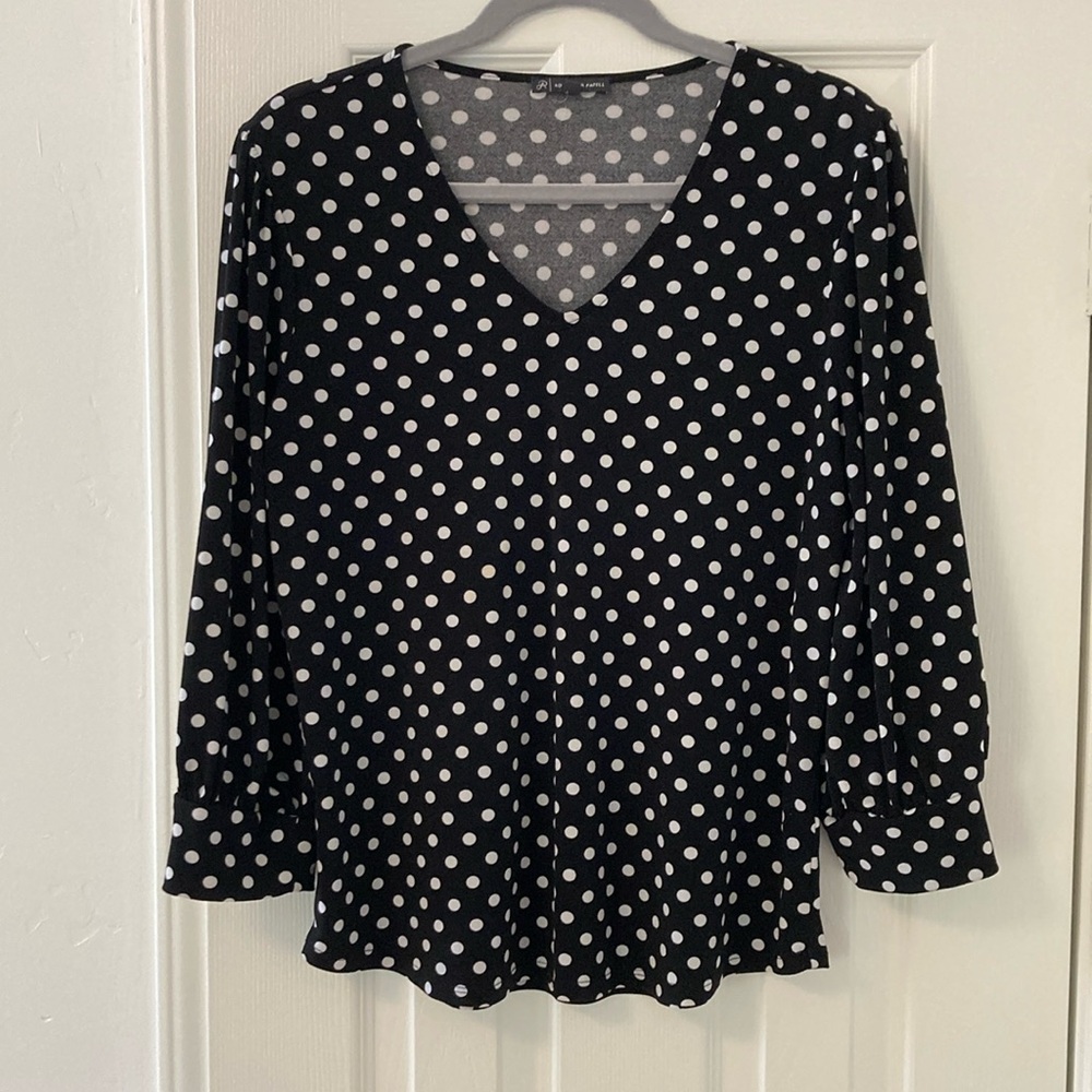 M Adrianna Papell top